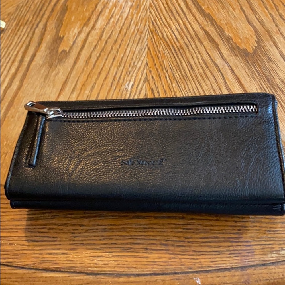 Wallet - Picture 2 of 3